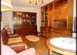 http://www.toctocinmobiliaria.es:80/imagen/imagen/110528/venta-piso-salesas-van-dyck.jpg