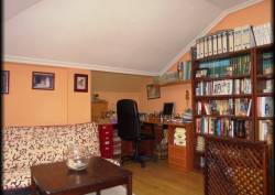 http://www.toctocinmobiliaria.es:80/imagen/imagen/121223/venta-duplex-centro.jpg