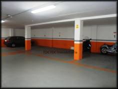 http://www.toctocinmobiliaria.es:80/imagen/imagen/122406/venta-plaza-garaje-canalejas.jpg