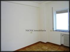 http://www.toctocinmobiliaria.es:80/imagen/imagen/124567/venta-piso-centro.jpg