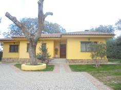 http://www.toctocinmobiliaria.es:80/imagen/imagen/125085/venta-chalet-otros-pueblos.jpg