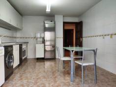 http://www.toctocinmobiliaria.es:80/imagen/imagen/127624/venta-chalet-adosado-villares.jpg