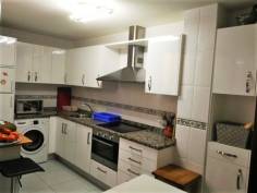 http://www.toctocinmobiliaria.es:80/imagen/imagen/127744/venta-piso-capuchinos.jpg