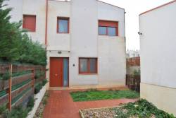 http://www.toctocinmobiliaria.es:80/imagen/imagen/128243/venta-chalet-adosado-otros-pueblos.jpg