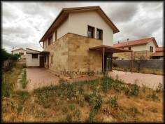 http://www.toctocinmobiliaria.es:80/imagen/imagen/129646/venta-chalet-castellanos-de-moriscos.jpg