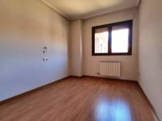 http://www.toctocinmobiliaria.es:80/imagen/imagen/130332/venta-piso-villares.jpg