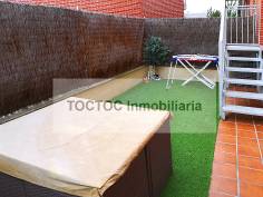 http://www.toctocinmobiliaria.es:80/imagen/imagen/131379/venta-chalet-adosado-villares.jpg