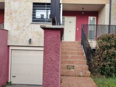 http://www.toctocinmobiliaria.es:80/imagen/imagen/131621/venta-chalet-adosado-villares.jpg