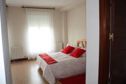 http://www.toctocinmobiliaria.es:80/imagen/imagen/132139/alquiler-chalet-adosado-castellanos-de-moriscos.jpg