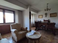 http://www.toctocinmobiliaria.es:80/imagen/imagen/133427/venta-piso-centro.jpg