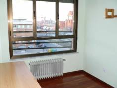 http://www.toctocinmobiliaria.es:80/imagen/imagen/134414/venta-piso-zurguen.jpg