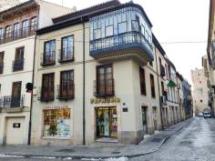 http://www.toctocinmobiliaria.es:80/imagen/imagen/134419/venta-estudio-centro.jpg