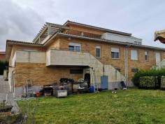 http://www.toctocinmobiliaria.es:80/imagen/imagen/134934/venta-pareado-aldeatejada.jpg