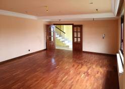http://www.toctocinmobiliaria.es:80/imagen/imagen/135878/venta-chalet-adosado-capuchinos.jpg