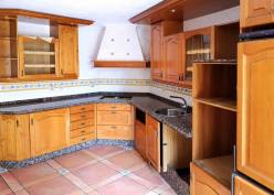http://www.toctocinmobiliaria.es:80/imagen/imagen/135881/venta-chalet-adosado-capuchinos.jpg