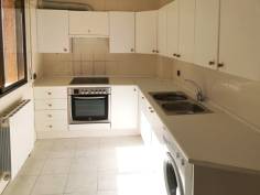 http://www.toctocinmobiliaria.es:80/imagen/imagen/136003/venta-piso-centro.jpg