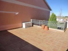 http://www.toctocinmobiliaria.es:80/imagen/imagen/136277/venta-chalet-adosado-salas-bajas-lasalle.jpg