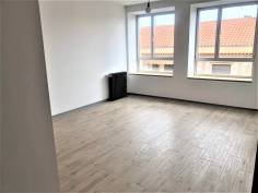 http://www.toctocinmobiliaria.es:80/imagen/imagen/136702/venta-piso-centro.jpg