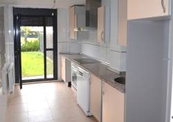 http://www.toctocinmobiliaria.es:80/imagen/imagen/1460/venta-chalet-adosado-aldeaseca.jpg