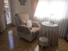 http://www.toctocinmobiliaria.es:80/imagen/imagen/146904/venta-piso-canalejas.jpg