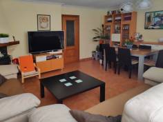 http://www.toctocinmobiliaria.es:80/imagen/imagen/147117/venta-chalet-adosado-zurguen.jpg