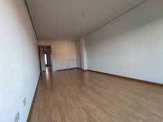 http://www.toctocinmobiliaria.es:80/imagen/imagen/147516/venta-piso-villares.jpg