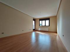 http://www.toctocinmobiliaria.es:80/imagen/imagen/148368/venta-piso-otros-pueblos.jpg