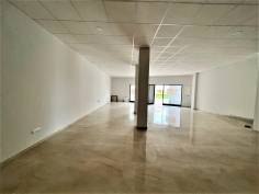 http://www.toctocinmobiliaria.es:80/imagen/imagen/148506/venta-local-carbajosa.jpg