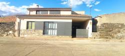 http://www.toctocinmobiliaria.es:80/imagen/imagen/149698/venta-casa-otros-pueblos.jpg