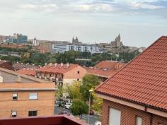 http://www.toctocinmobiliaria.es:80/imagen/imagen/150320/venta-piso-huerta-otea.jpg