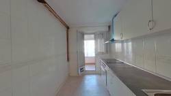 http://www.toctocinmobiliaria.es:80/imagen/imagen/150412/venta-piso-ctera-ledesma.jpg