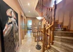 http://www.toctocinmobiliaria.es:80/imagen/imagen/151452/venta-pareado-santa-marta.jpg