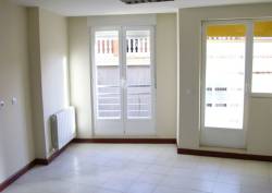 http://www.toctocinmobiliaria.es:80/imagen/imagen/1657/venta-chalet-adosado-castellanos-de-moriscos.jpg