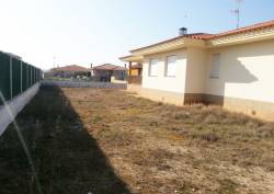 http://www.toctocinmobiliaria.es:80/imagen/imagen/2566/venta-alquiler-chalet-villamayor.jpg