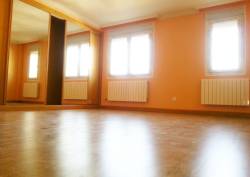 http://www.toctocinmobiliaria.es:80/imagen/imagen/2577/venta-alquiler-chalet-villamayor.jpg