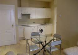 http://www.toctocinmobiliaria.es:80/imagen/imagen/97805/alquiler-apartamento-centro.jpg