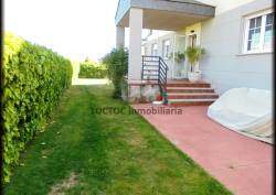 http://www.toctocinmobiliaria.es:80/imagen/imagen/98460/venta-pareado-santa-marta.jpg