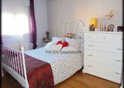 http://www.toctocinmobiliaria.es:80/imagen/imagen/98652/venta-chalet-adosado-chinchibarra-garrido.jpg